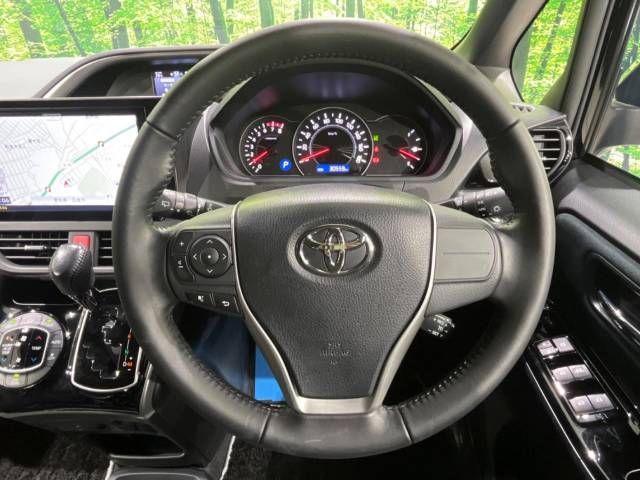 Toyota VOXY 2019-02 194558-11