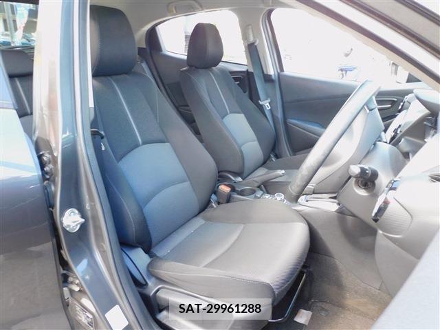 Mazda DEMIO 2018-02 396389-14