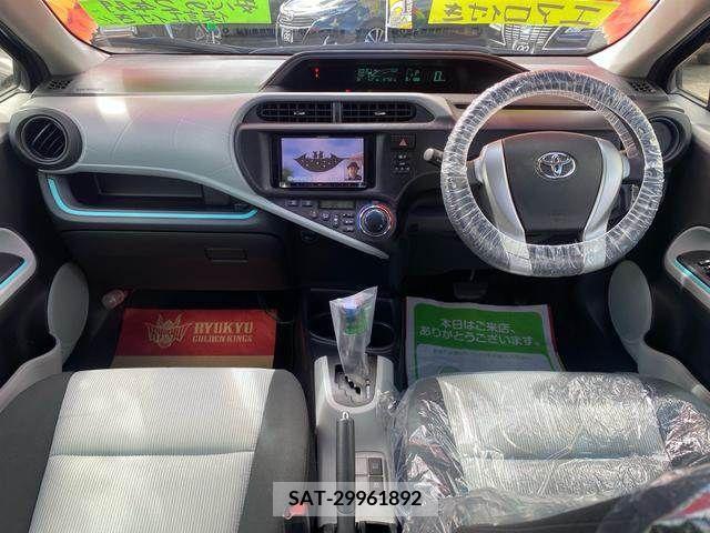 Toyota AQUA 2012-09 356320-2