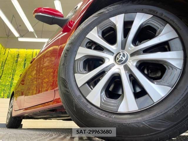 Toyota PRIUS 2021-08 322487-13