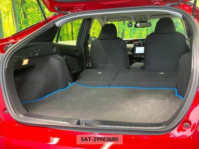 Toyota PRIUS 2021-08 322487-10