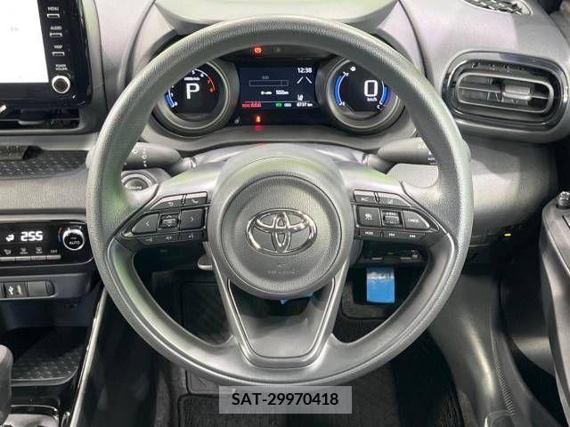 Toyota YARIS 2023-06 371464-11