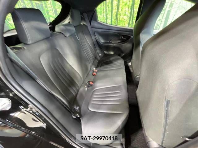 Toyota YARIS 2023-06 371464-9