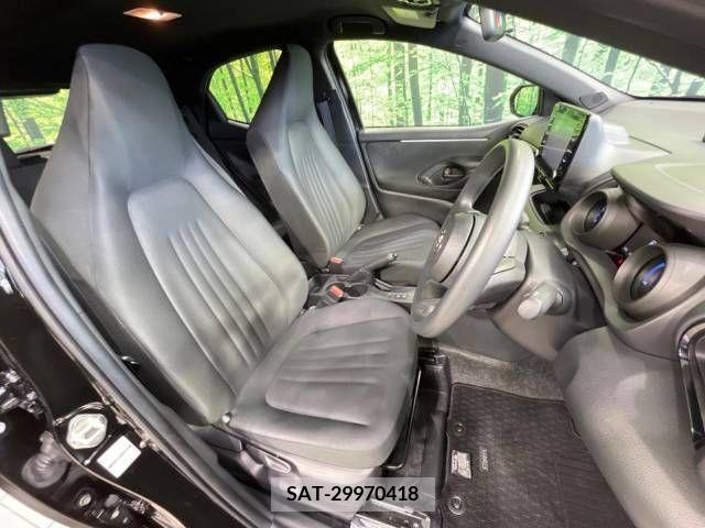 Toyota YARIS 2023-06 371464-8
