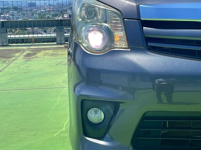 Toyota NOAH 2010-11 6718-24