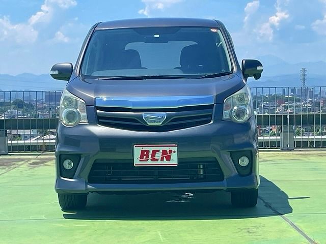 Toyota NOAH 2010-11 6718-15