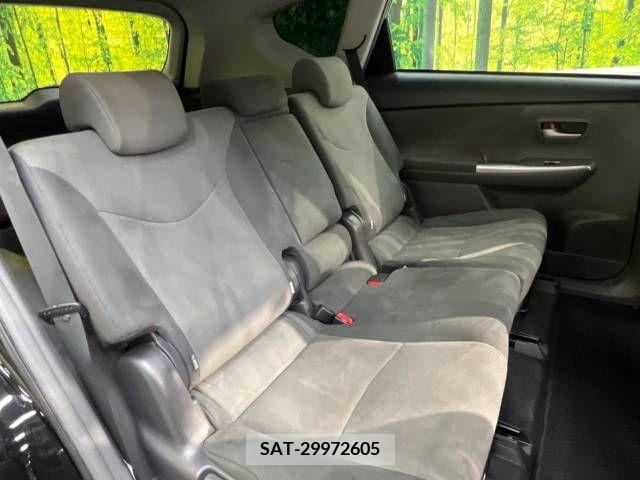 Toyota PRIUS ALPHA 2014-09 322239-9