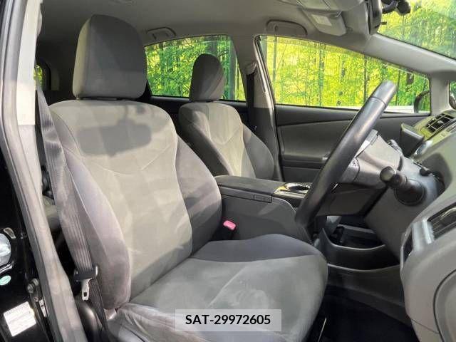 Toyota PRIUS ALPHA 2014-09 322239-8