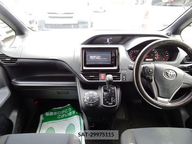Toyota VOXY 2015-10 211539-9