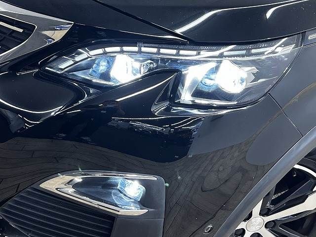 Peugeot 3008 2018-10 6937-17