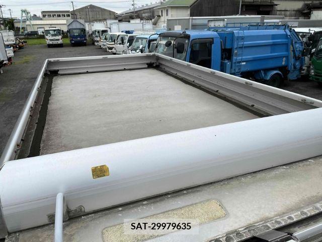 Hino DUTRO 2013-03 268585-18