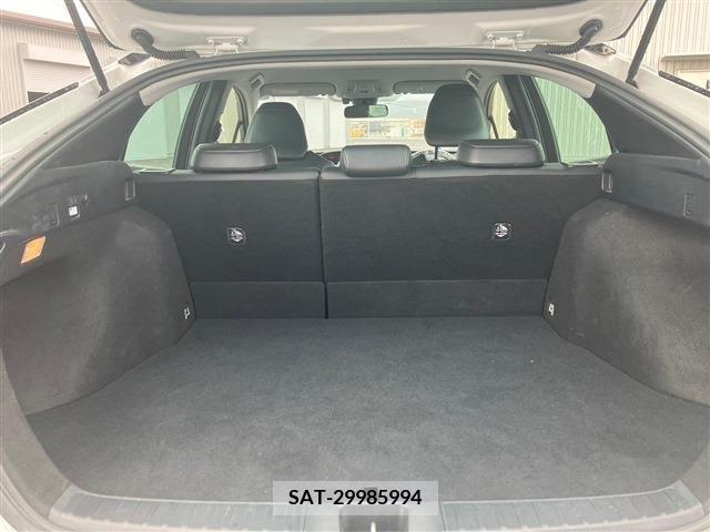 Toyota PRIUS 2022-02 238435-8