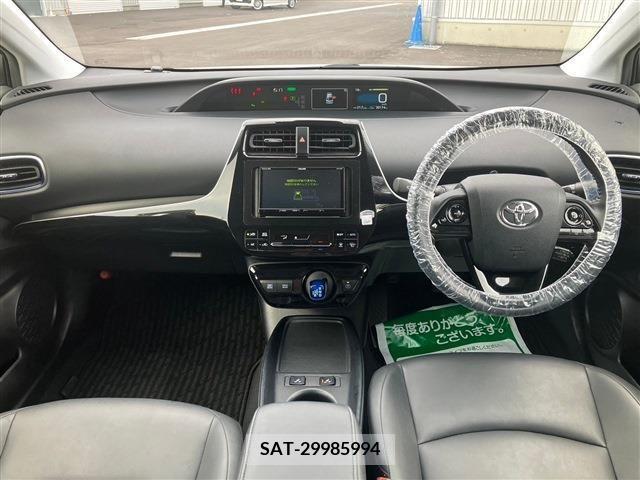 Toyota PRIUS 2022-02 238435-1