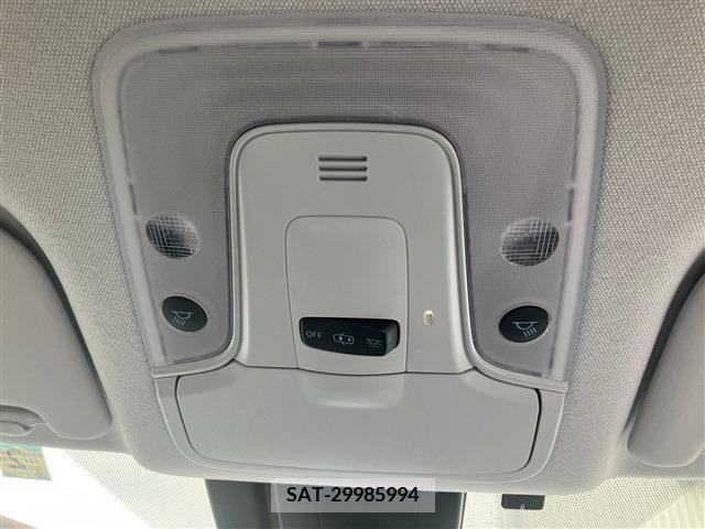 Toyota PRIUS 2022-02 238435-17