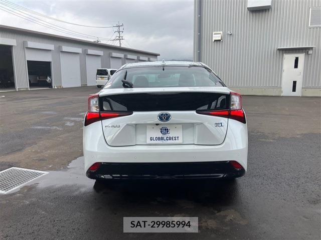 Toyota PRIUS 2022-02 238435-6