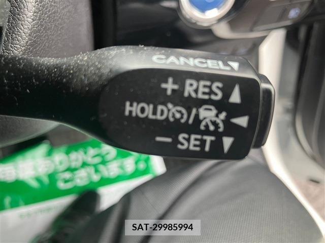 Toyota PRIUS 2022-02 238435-14