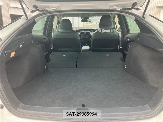Toyota PRIUS 2022-02 238435-9