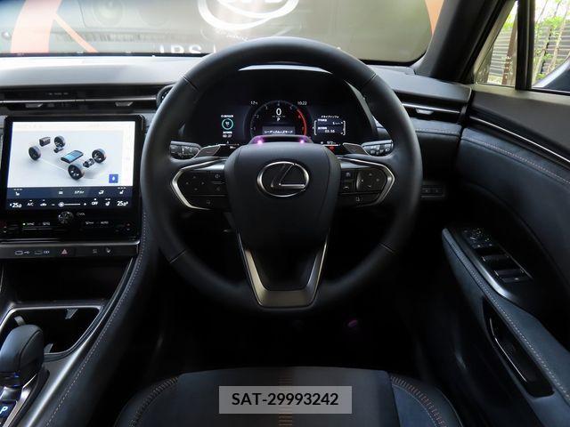 Lexus LBX 2024-03 275477-16