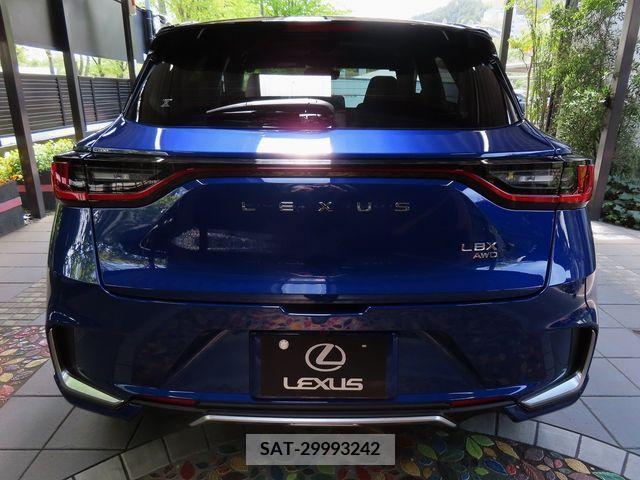 Lexus LBX 2024-03 275477-4