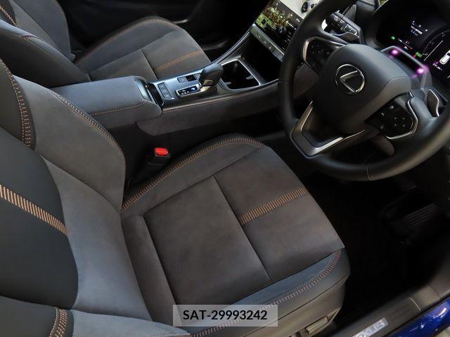 Lexus LBX 2024-03 275477-15