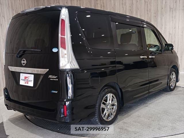 Nissan SERENA 2011-03 215492-4