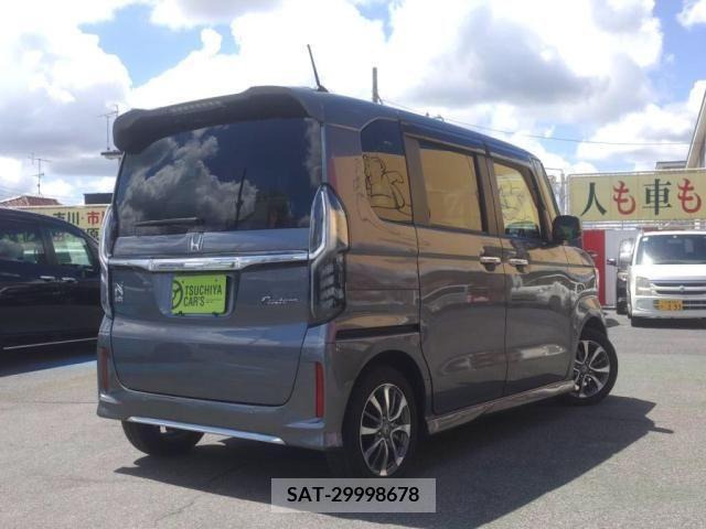 Honda N BOX 2021-11 364625-1