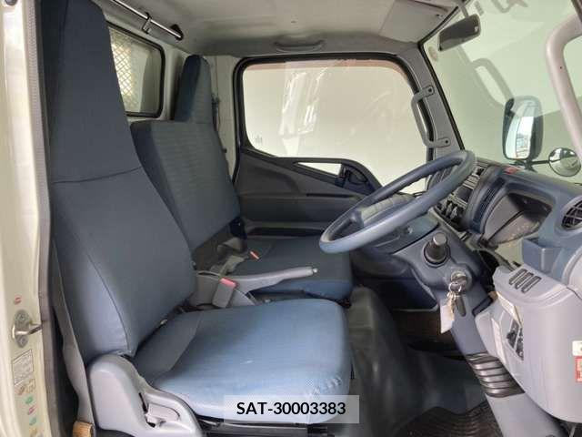 Mitsubishi CANTER 2012-01 213724-19
