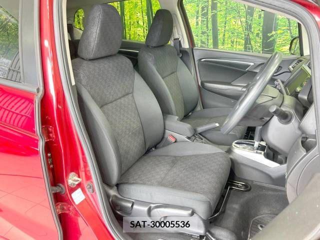 Honda FIT 2017-05 269462-8