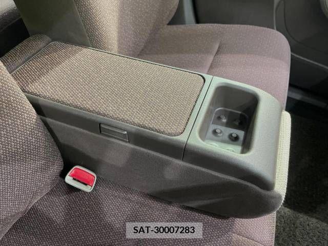 Toyota PASSO 2013-08 313918-7