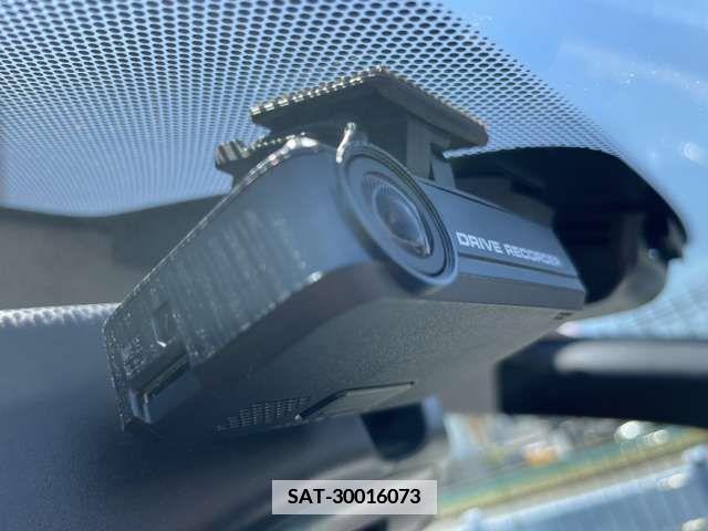 Nissan LEAF 2018-07 375242-7