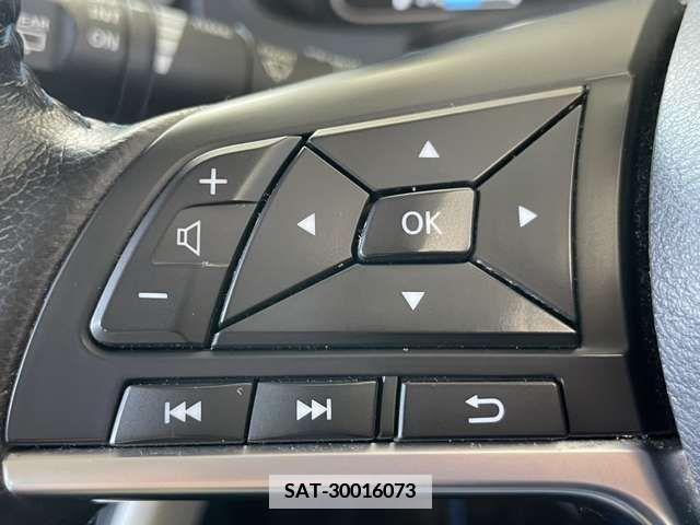Nissan LEAF 2018-07 375242-14