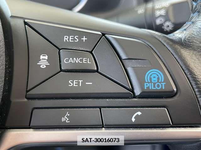 Nissan LEAF 2018-07 375242-13