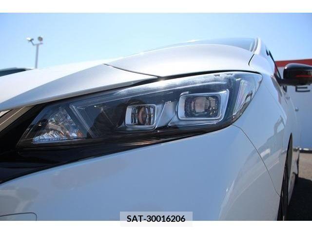 Nissan LEAF 2018-09 233400-11