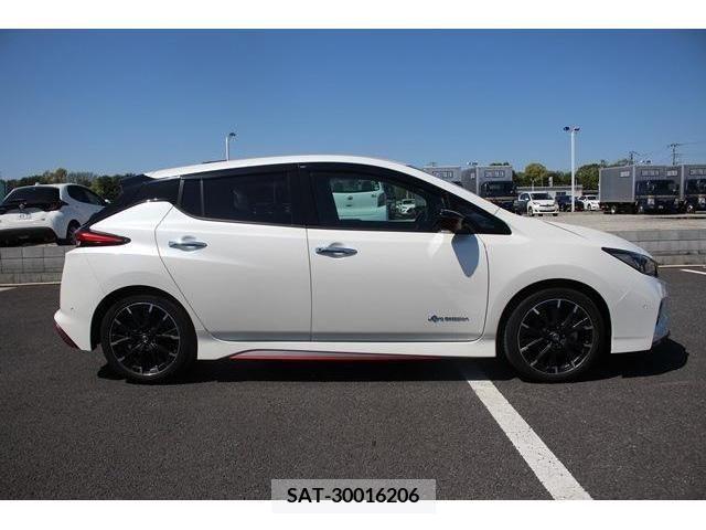 Nissan LEAF 2018-09 233400-9
