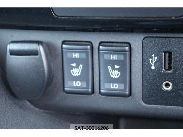 Nissan LEAF 2018-09 233400-3
