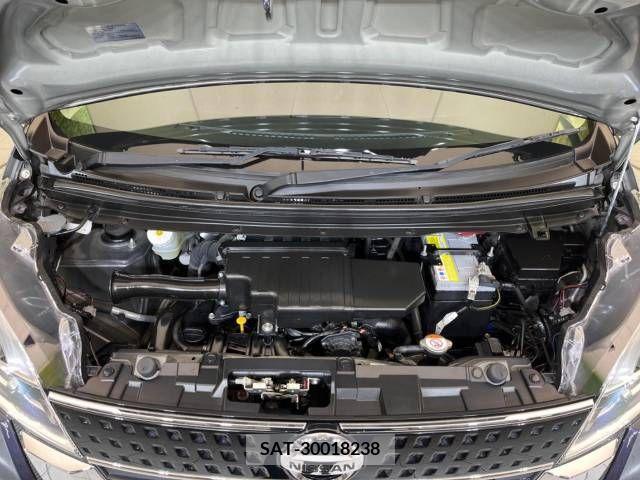 Nissan ROOX 2019-06 323925-18