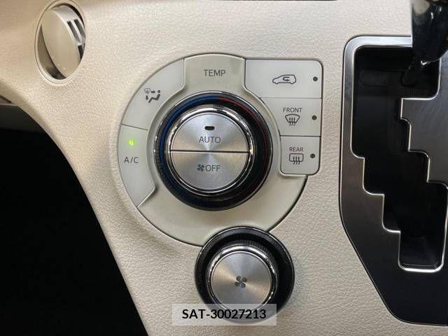 Toyota SIENTA 2017-04 219155-7