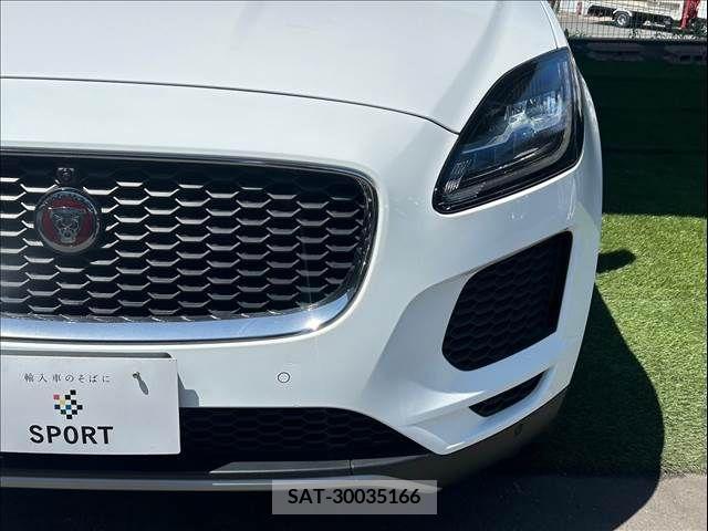 Jaguar E-PACE 2018-07 315783-19