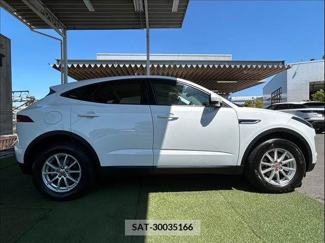 Jaguar E-PACE 2018-07 315783-14