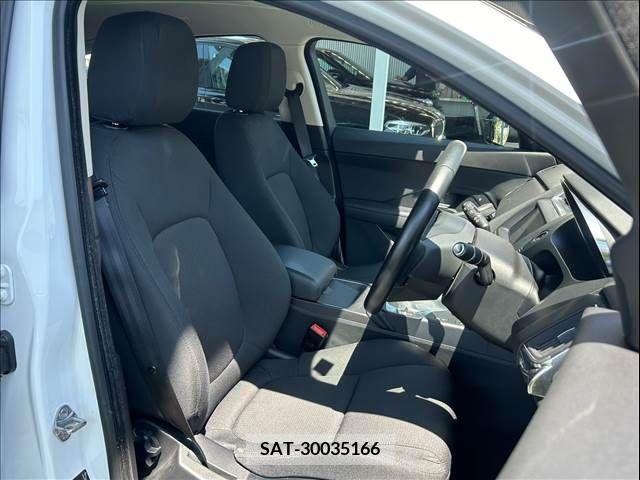 Jaguar E-PACE 2018-07 315783-4