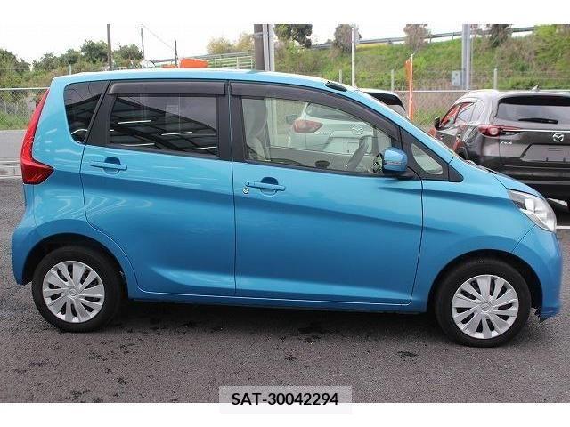 Nissan DAYZ 2013-07 266392-6