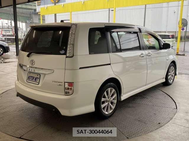 Toyota ISIS 2012-07 273133-18