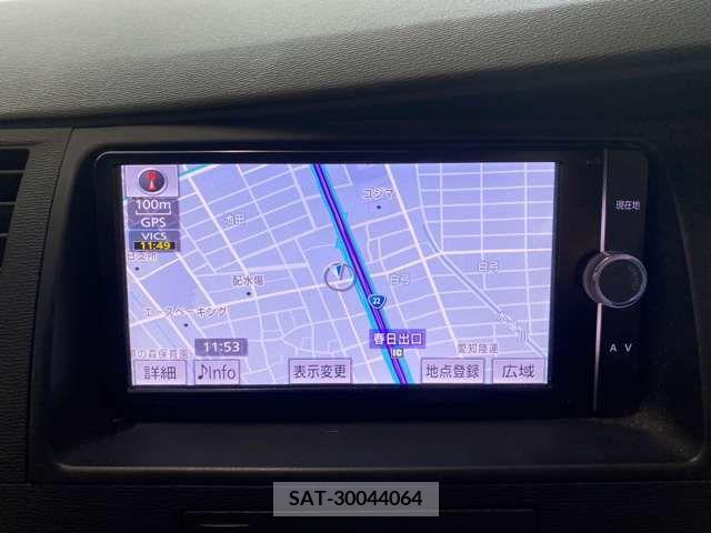 Toyota ISIS 2012-07 273133-11