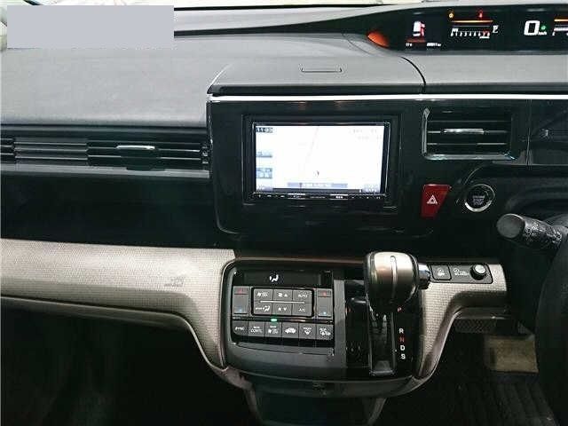 Honda e 2021-10 27922-5