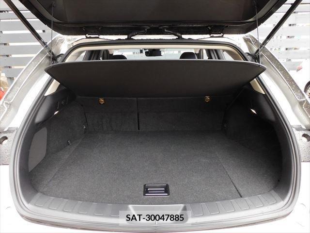 Lexus UX 2019-04 222176-17