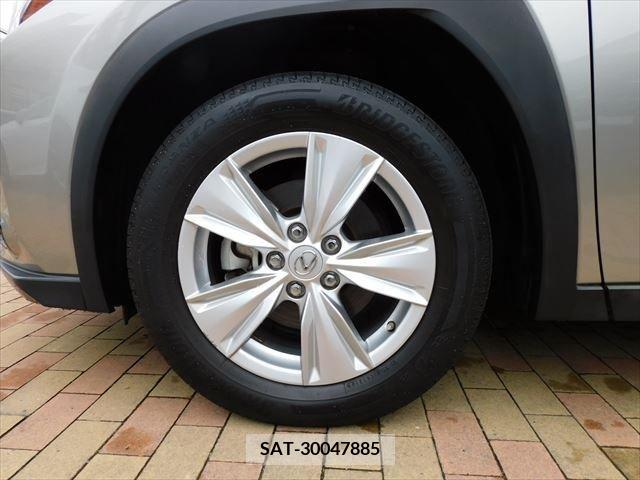 Lexus UX 2019-04 222176-9