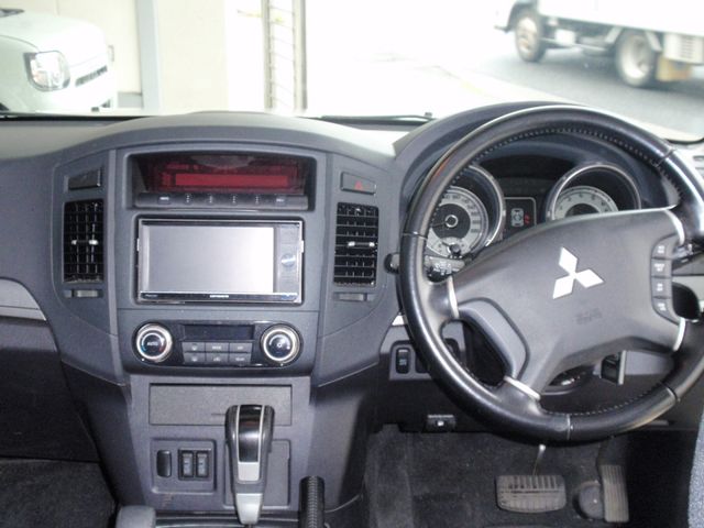 Mitsubishi PAJERO 2010-11 5163-18