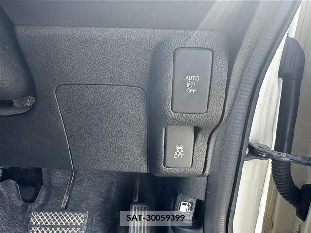 Honda N BOX CUSTOM 2016-04 212679-19