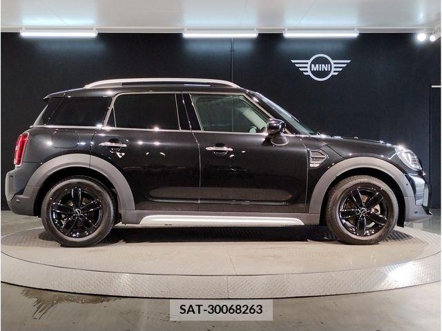 Bmw MINI 2023-04 319639-7