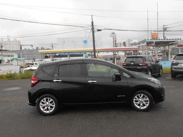 Nissan NOTE 2020-09 2945-4